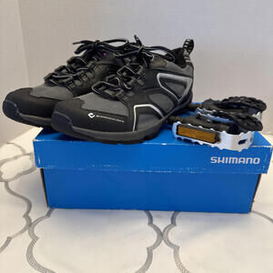 Shimano Click’s Women’s Cycling Tennis Shoe Black& Pink Size 8.5